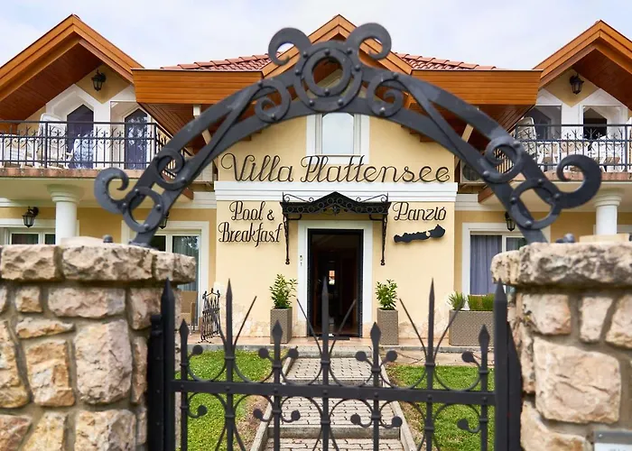 巴拉顿湖别墅酒店 酒店