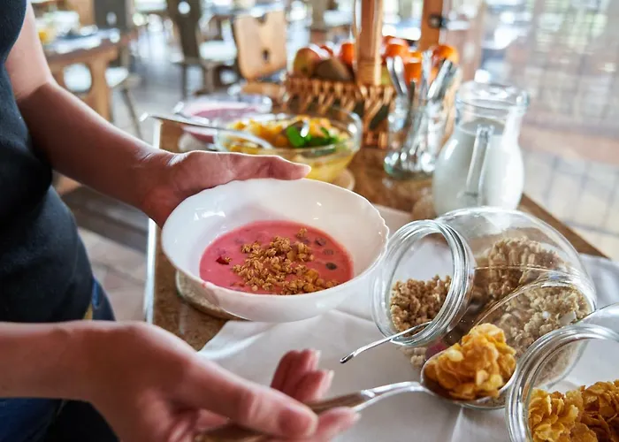 巴拉顿湖别墅酒店 3*